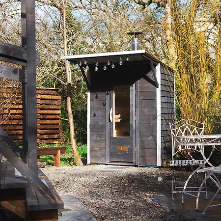 Fleur De Grog - Shepherds Hut Apartment *